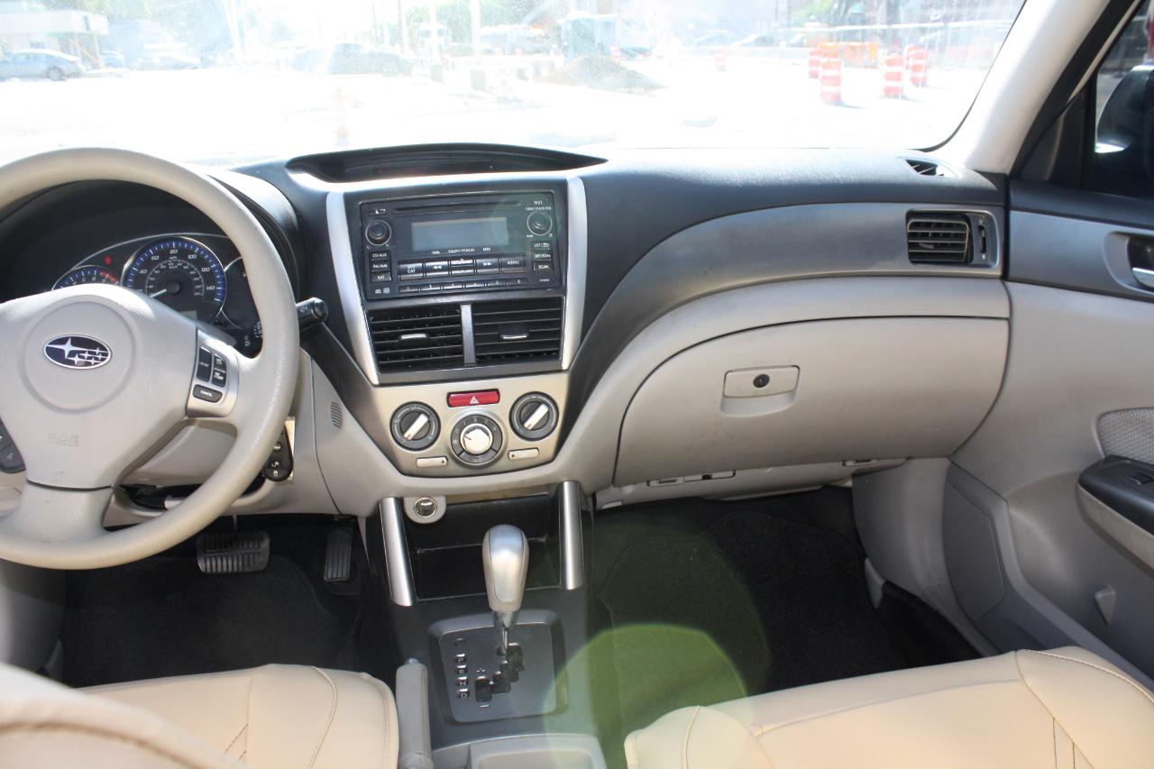 Subaru Forester 2.5X Premium 2012