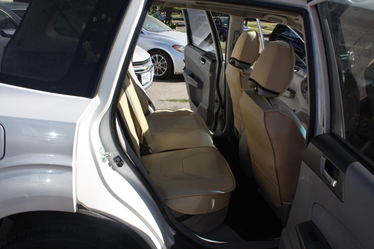 Subaru Forester 2.5X Premium 2012