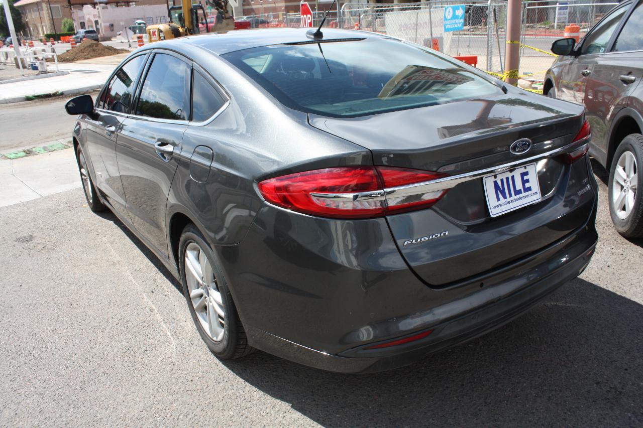Ford Fusion Hybrid SE 2018