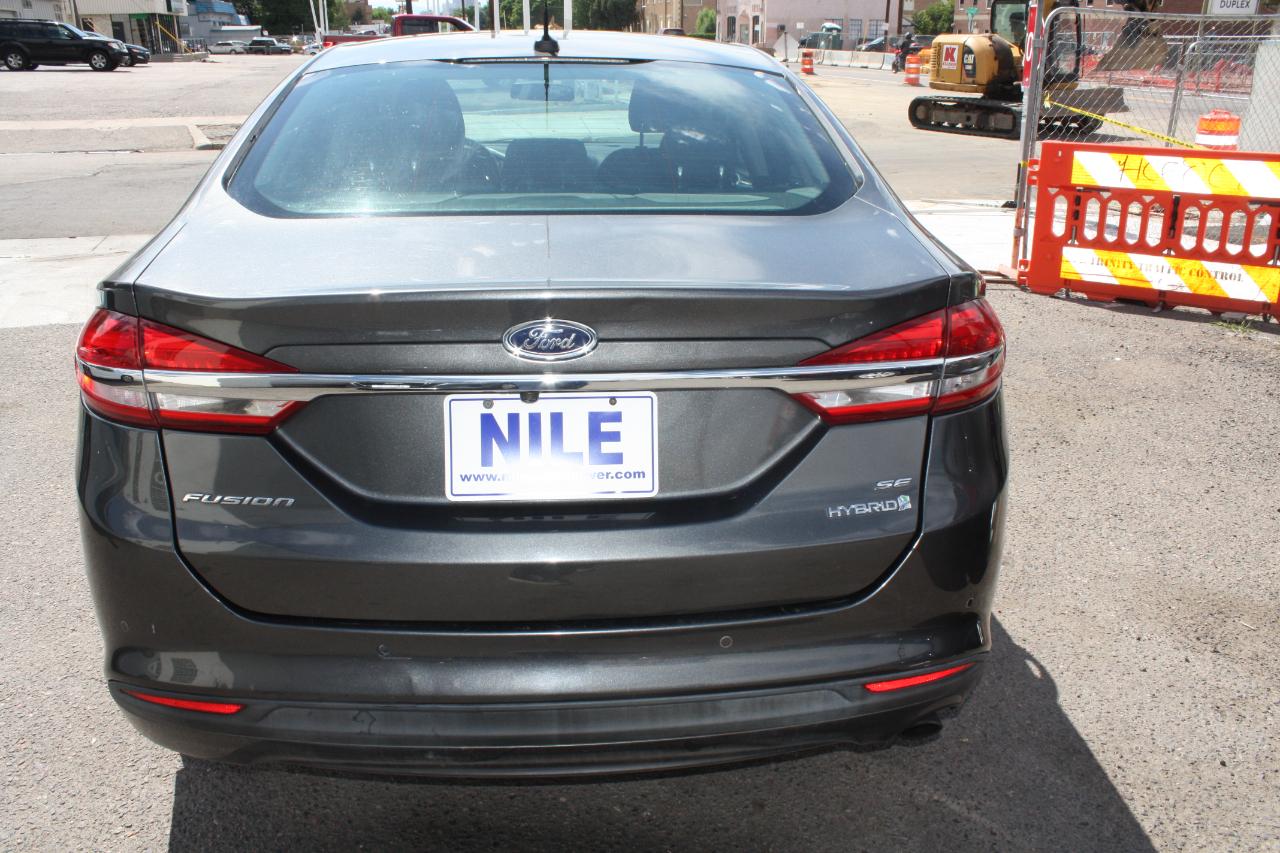Ford Fusion Hybrid SE 2018