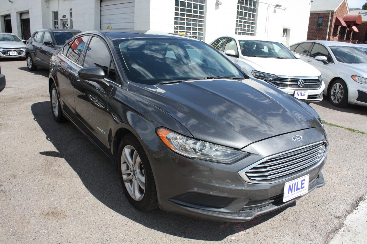 Ford Fusion Hybrid SE 2018