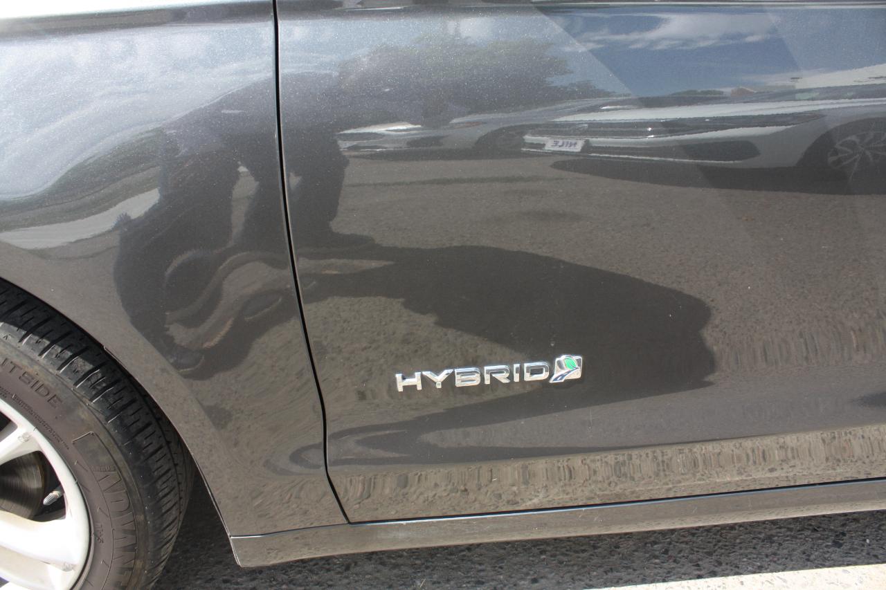 Ford Fusion Hybrid SE 2018