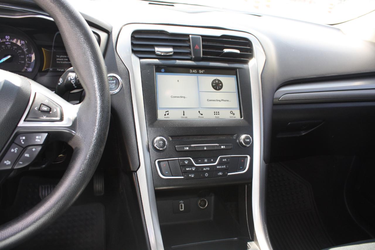 Ford Fusion Hybrid SE 2018