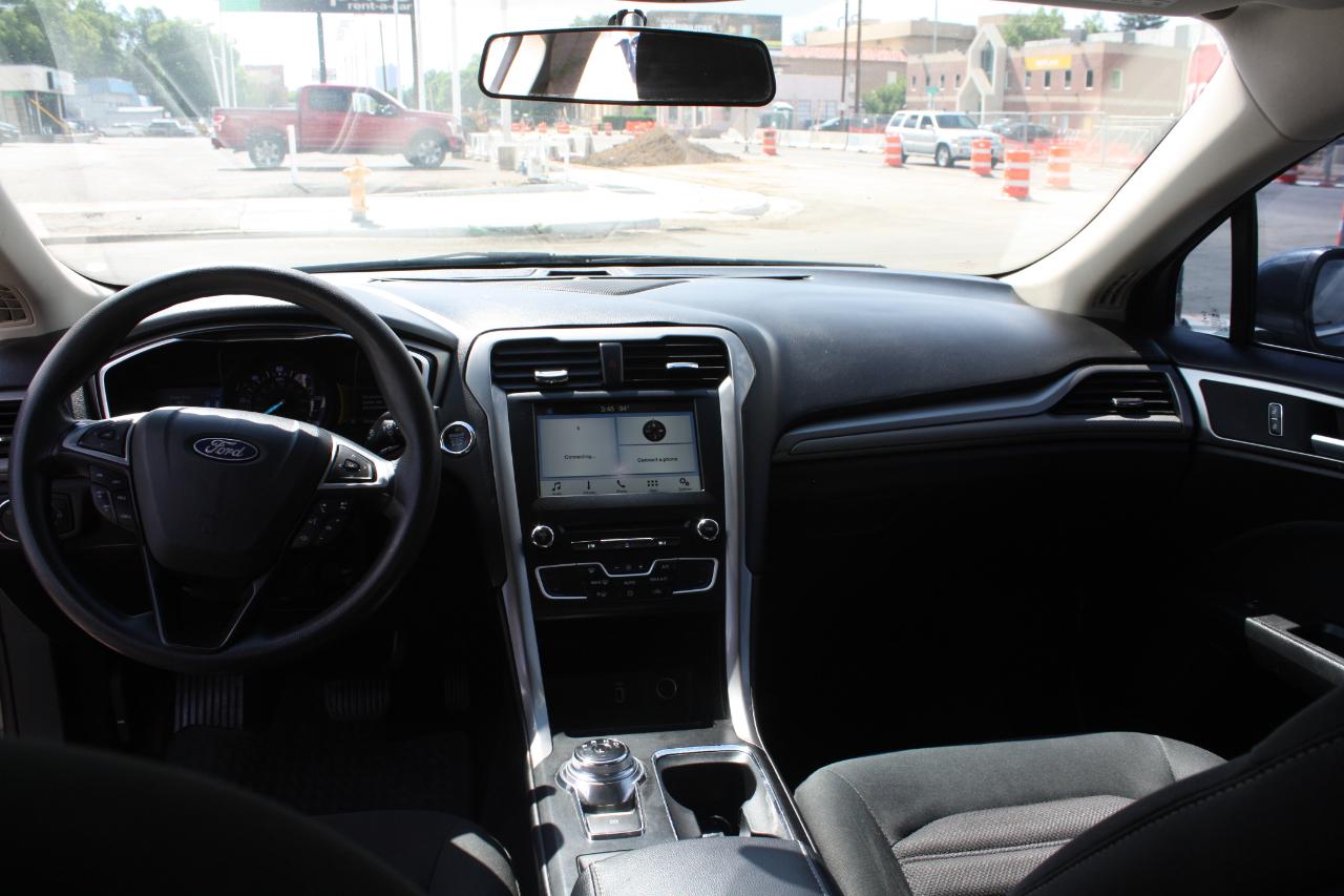Ford Fusion Hybrid SE 2018