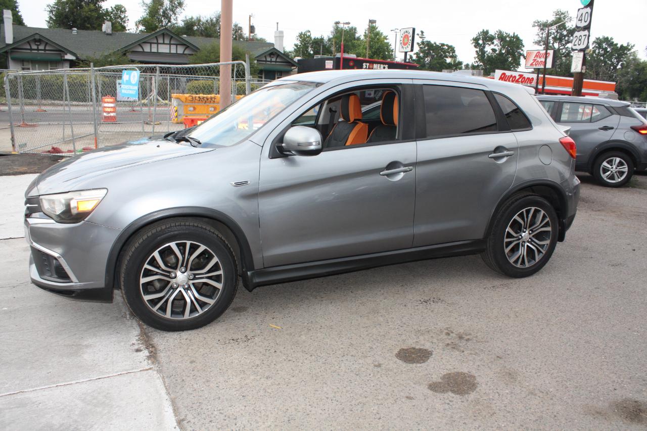 Mitsubishi Outlander Sport 2.0 ES 4WD 2018