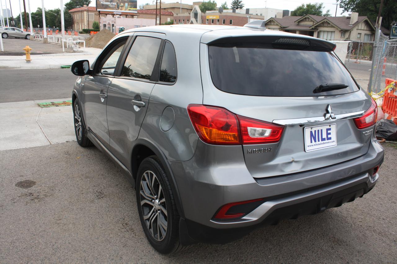 Mitsubishi Outlander Sport 2.0 ES 4WD 2018