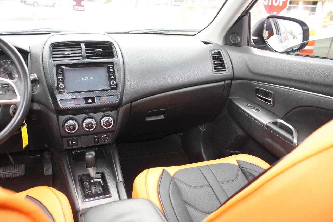 Mitsubishi Outlander Sport 2.0 ES 4WD 2018