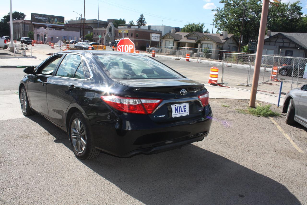 Toyota Camry SE 2017