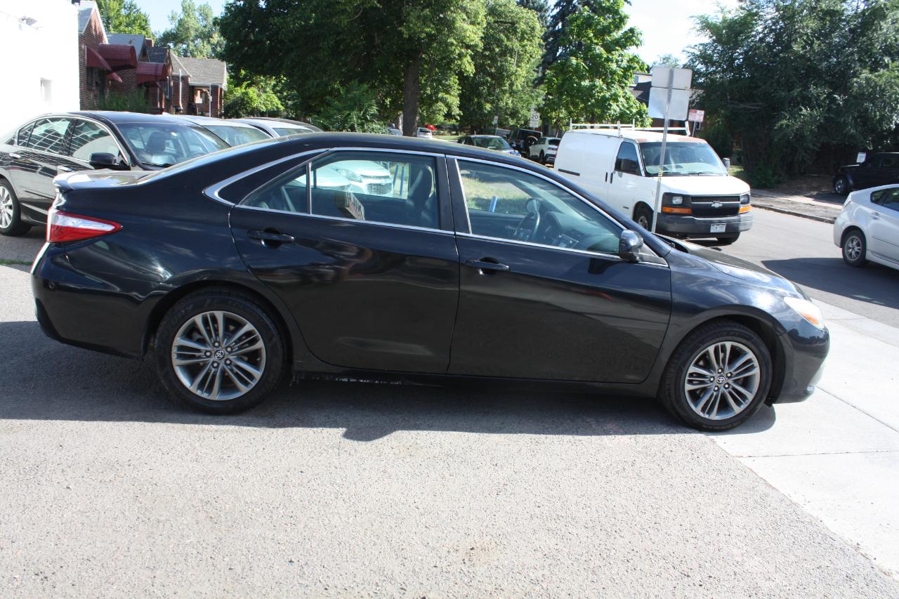 Toyota Camry SE 2017