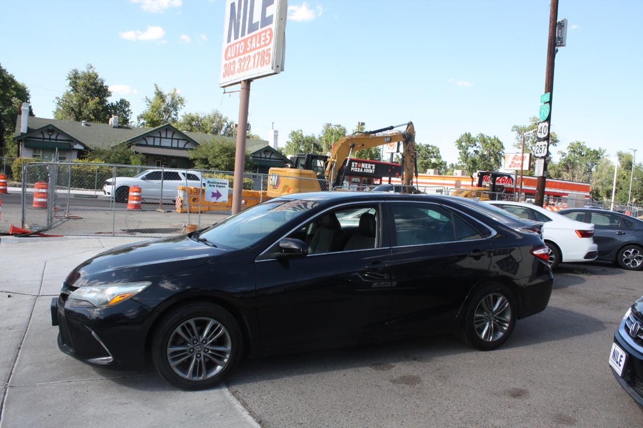 Toyota Camry SE 2017