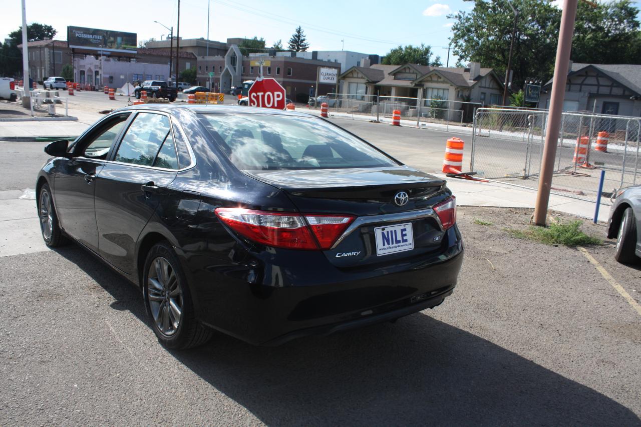 Toyota Camry SE 2017
