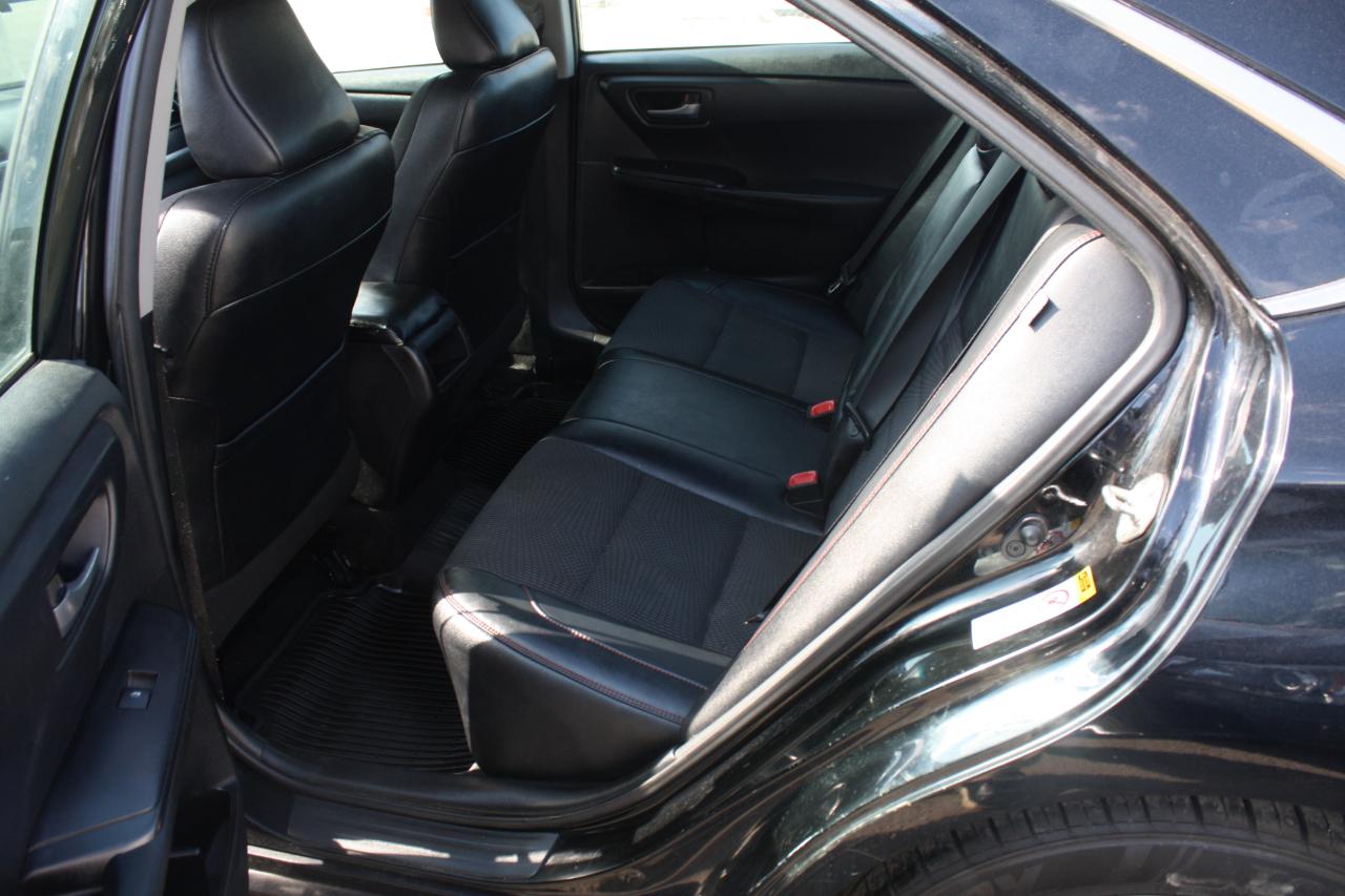 Toyota Camry SE 2017
