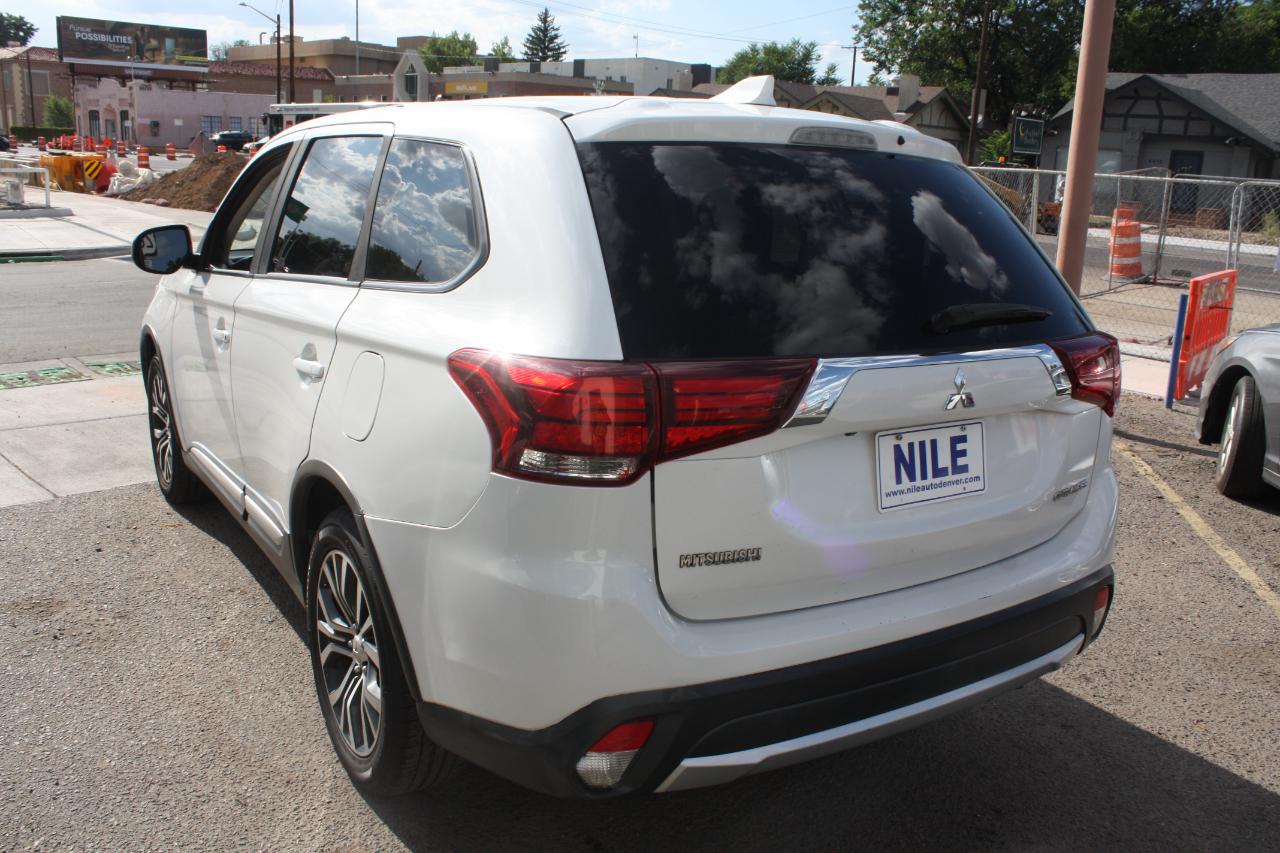 Mitsubishi Outlander ES FWD 2018
