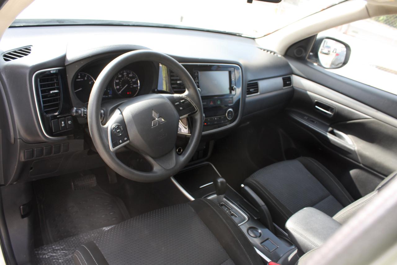 Mitsubishi Outlander ES FWD 2018