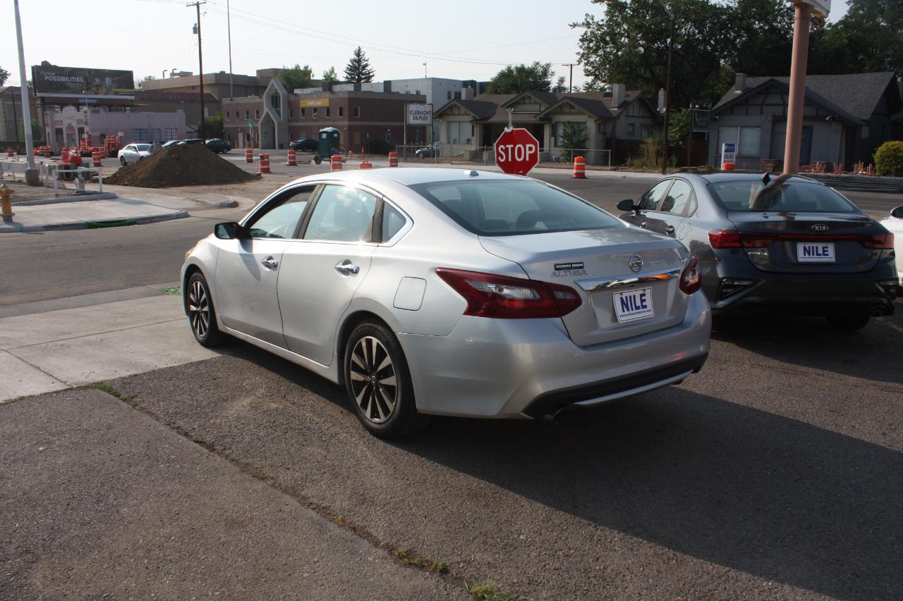 Nissan Altima 2.5 SV 2018