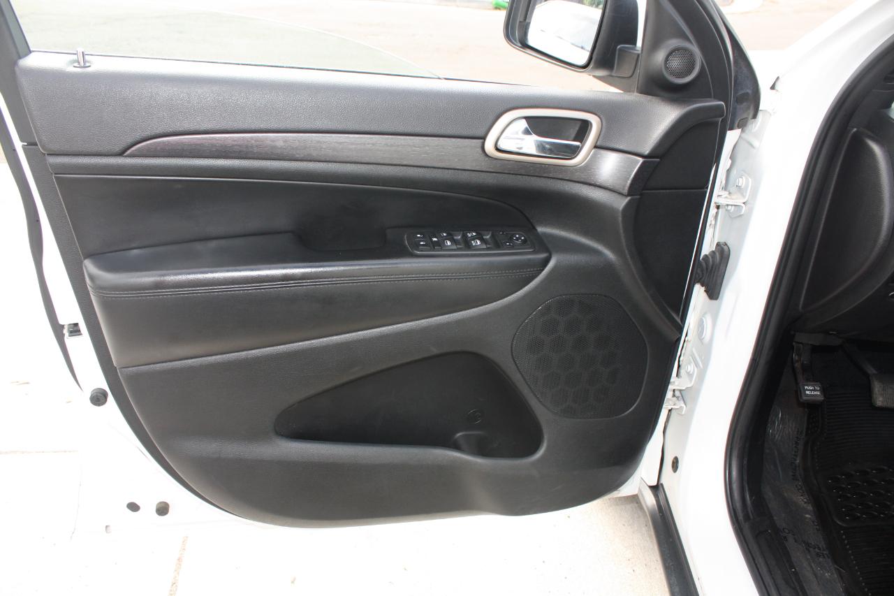 Jeep Grand Cherokee Laredo 4WD 2014