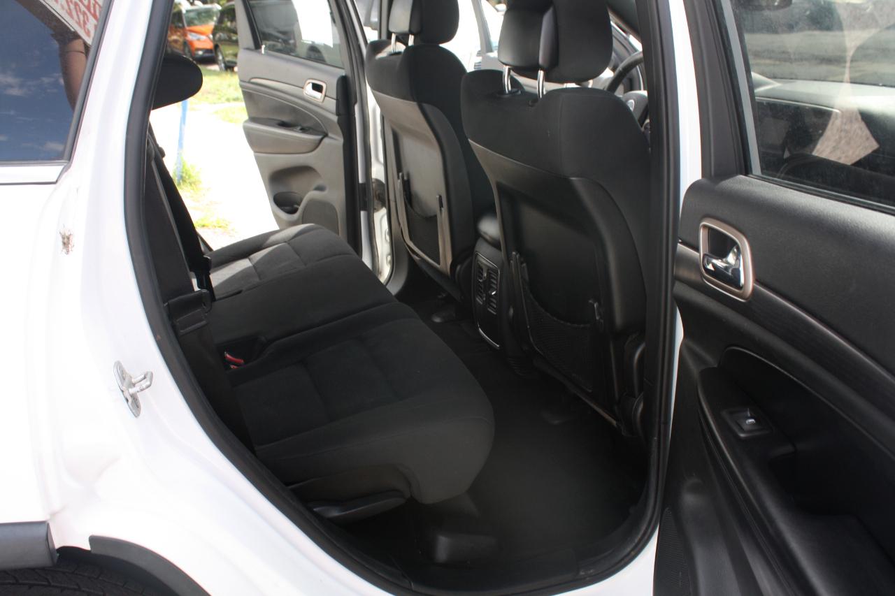Jeep Grand Cherokee Laredo 4WD 2014