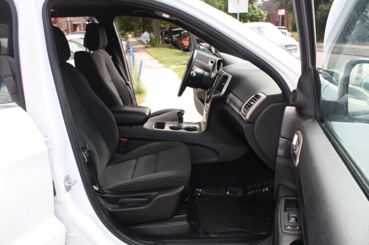 Jeep Grand Cherokee Laredo 4WD 2014
