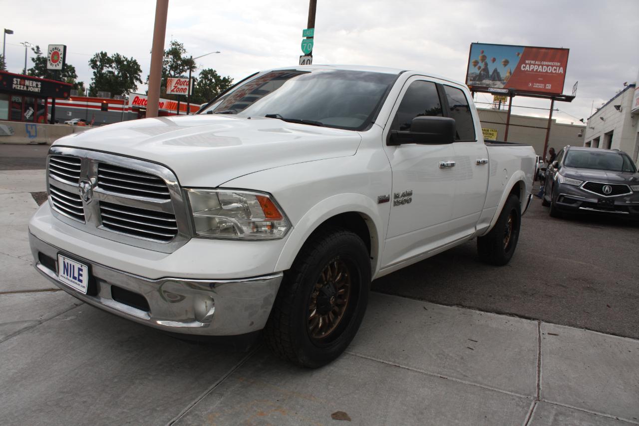 RAM 1500 SLT Quad Cab 2WD 2016