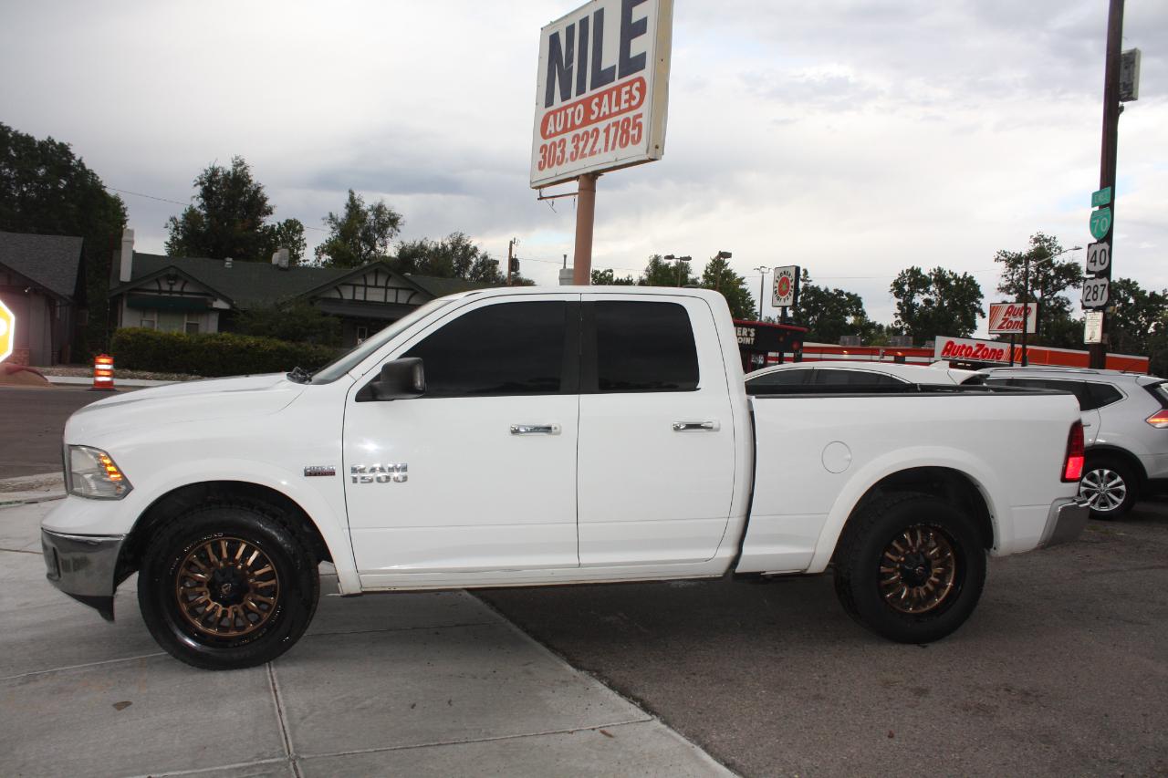 RAM 1500 SLT Quad Cab 2WD 2016