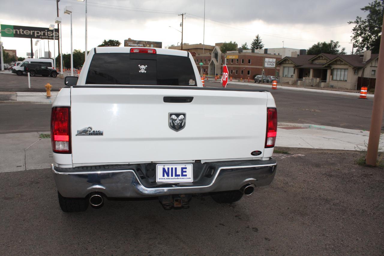 RAM 1500 SLT Quad Cab 2WD 2016