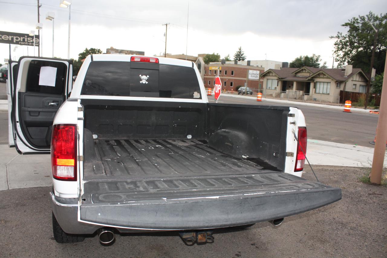 RAM 1500 SLT Quad Cab 2WD 2016