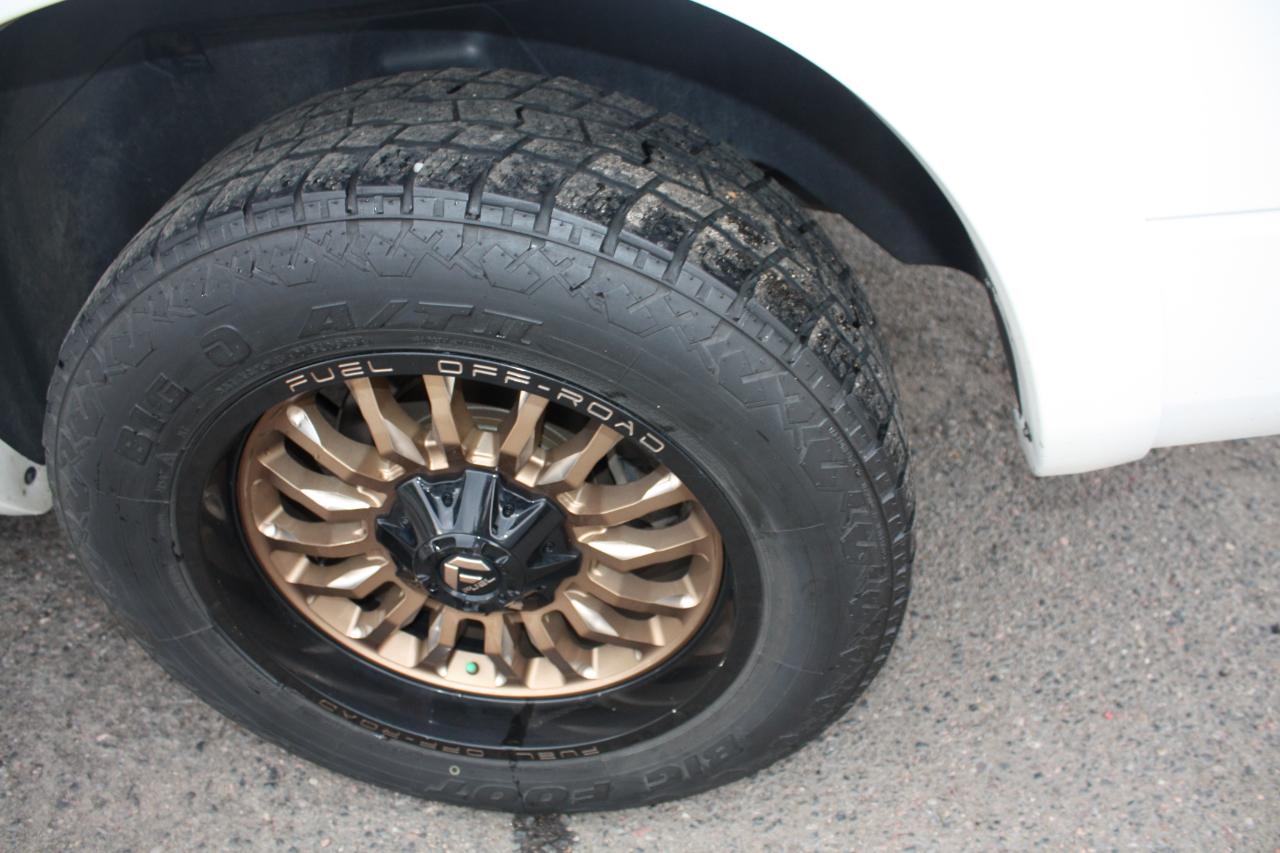 RAM 1500 SLT Quad Cab 2WD 2016