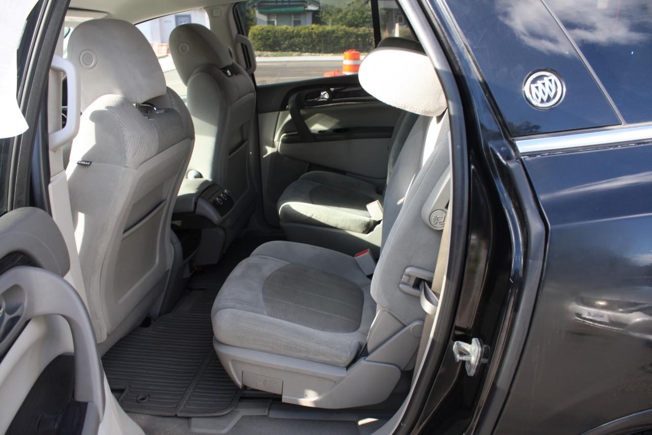 Buick Enclave Convenience FWD 2017