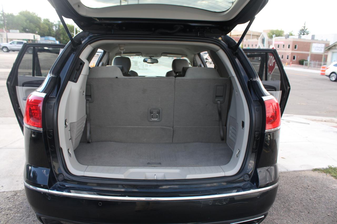 Buick Enclave Convenience FWD 2017