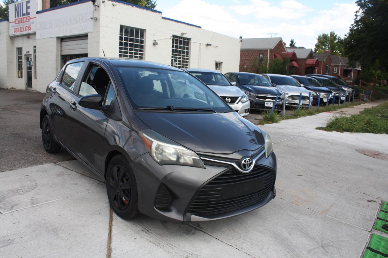 Toyota Yaris LE 5-Door AT 2016
