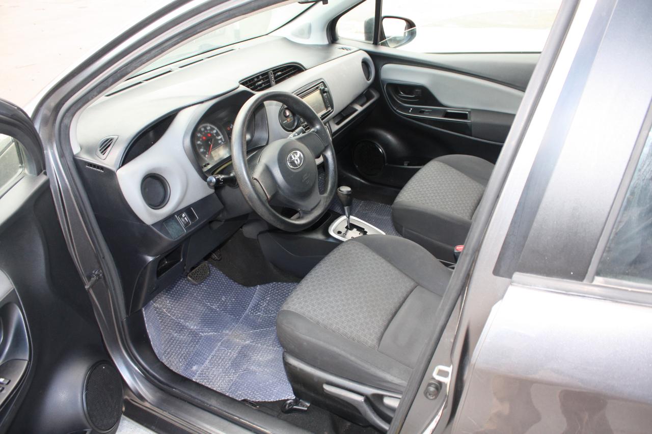 Toyota Yaris LE 5-Door AT 2016