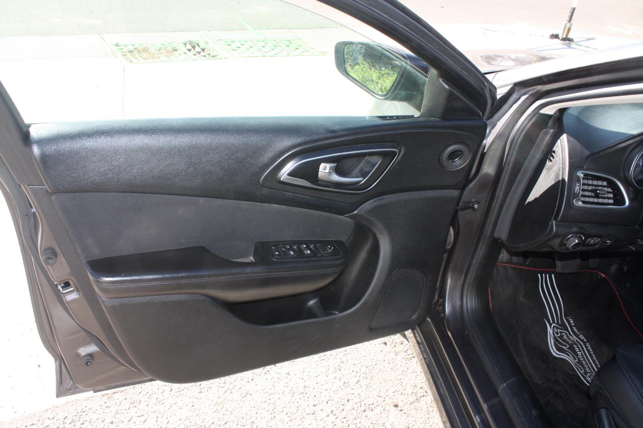 Chrysler 200 Limited 2016