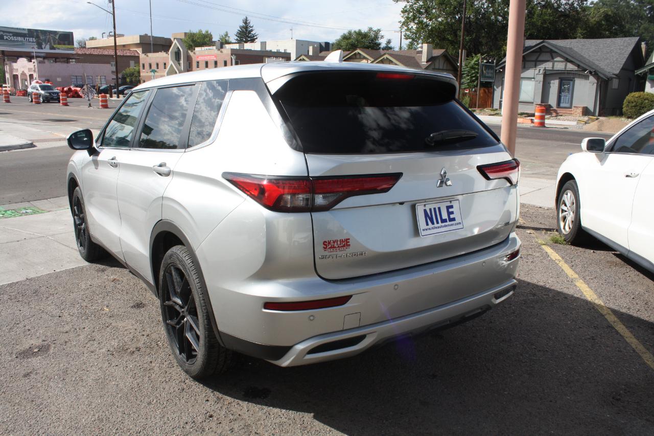 Mitsubishi Outlander SE 4WD 2023