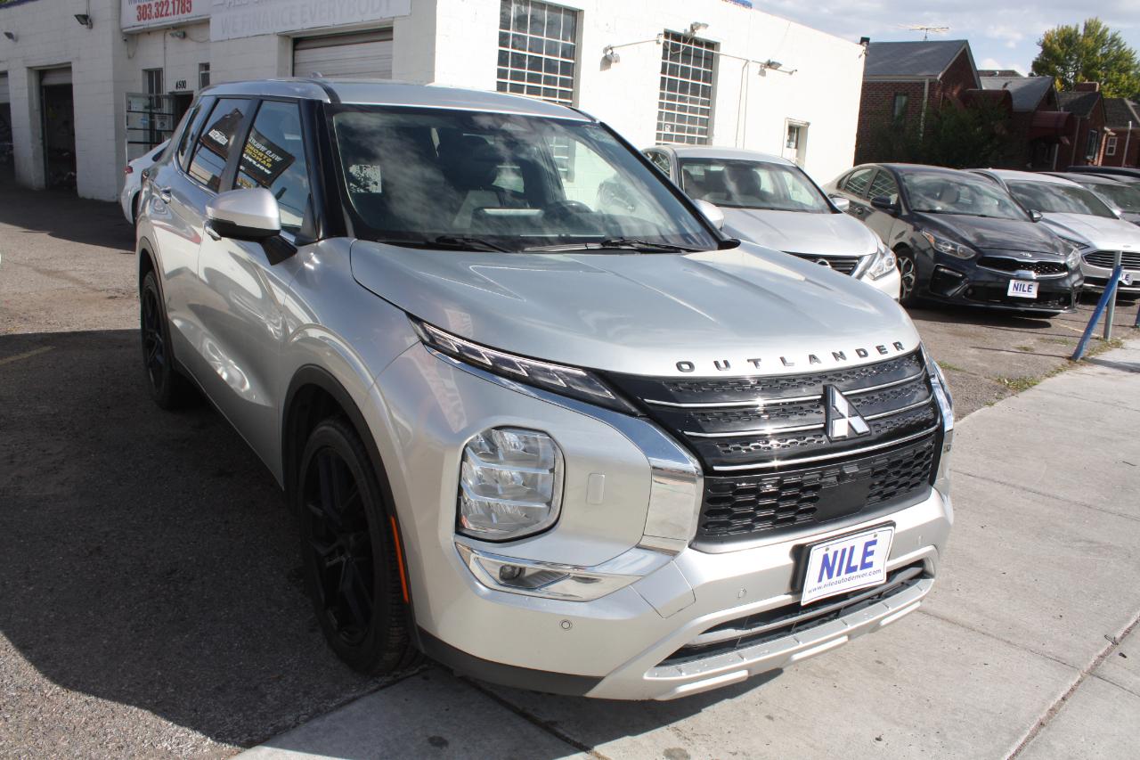 Mitsubishi Outlander SE 4WD 2023