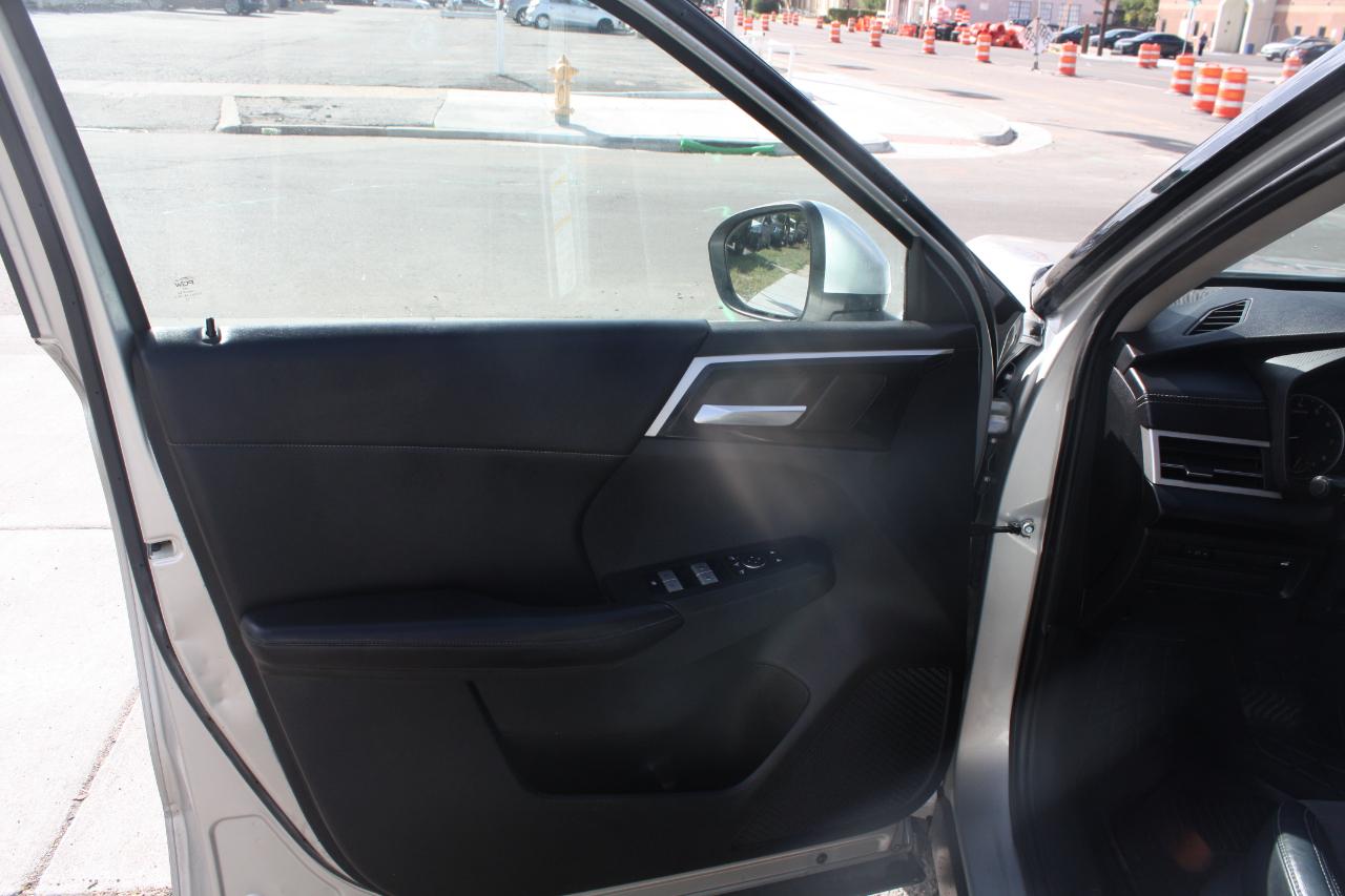 Mitsubishi Outlander SE 4WD 2023