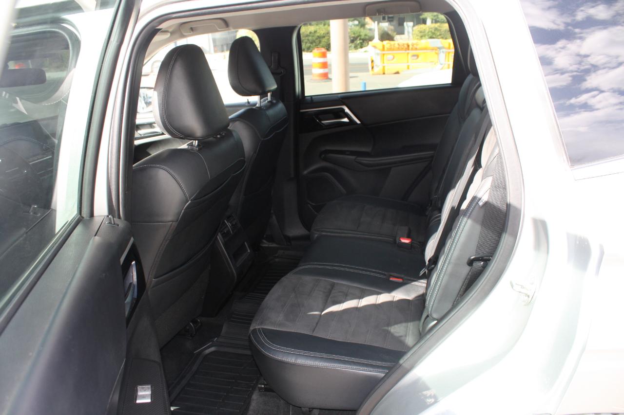 Mitsubishi Outlander SE 4WD 2023