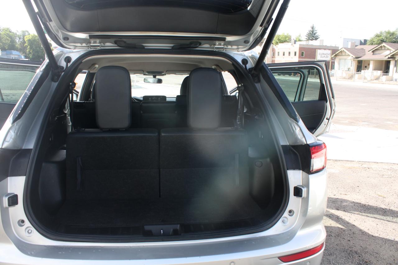 Mitsubishi Outlander SE 4WD 2023