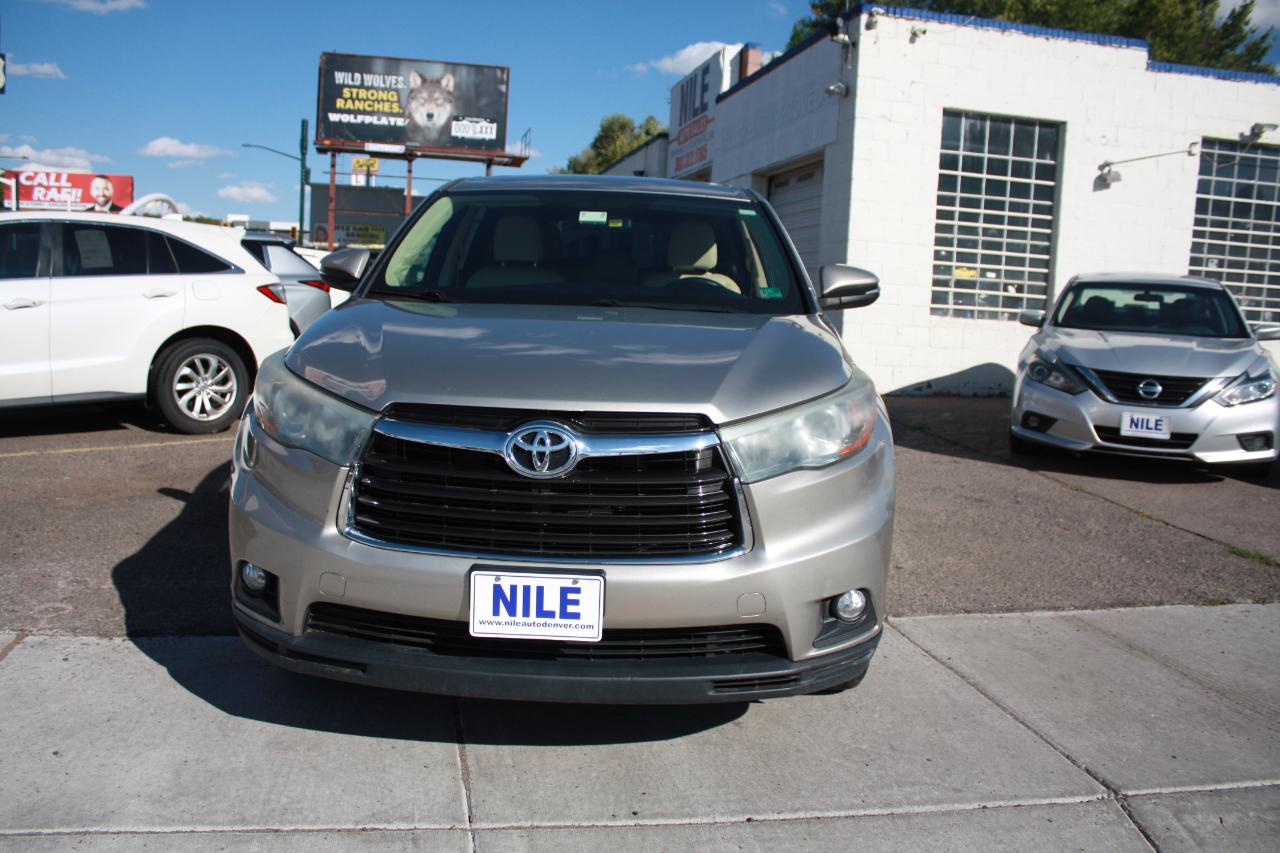 Toyota Highlander LE AWD V6 2015
