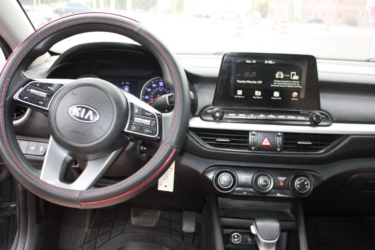 2021 Kia Forte LXS - Photo 19