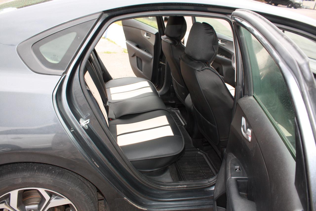 2021 Kia Forte LXS - Photo 21