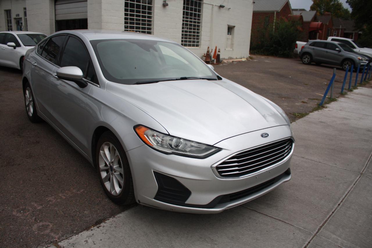 2019 Ford Fusion SE - Photo 8