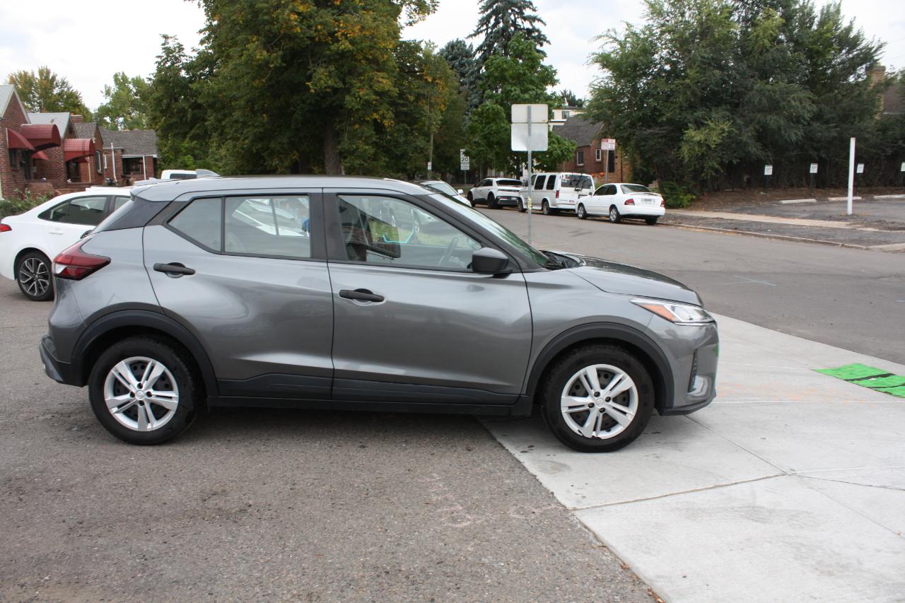 Nissan Kicks S 2023