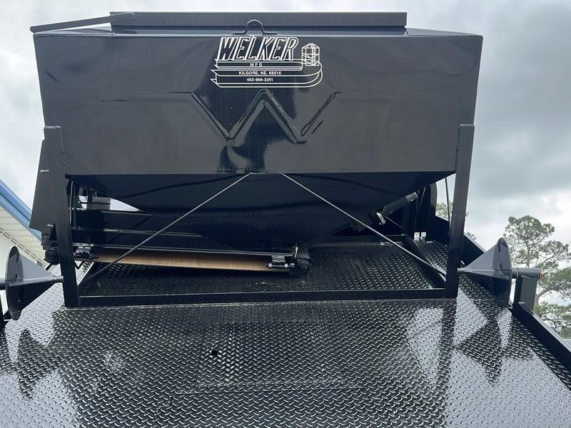 Ford Super Duty F-350 DRW Lariat 4WD Crew Cab 8' Box 2022