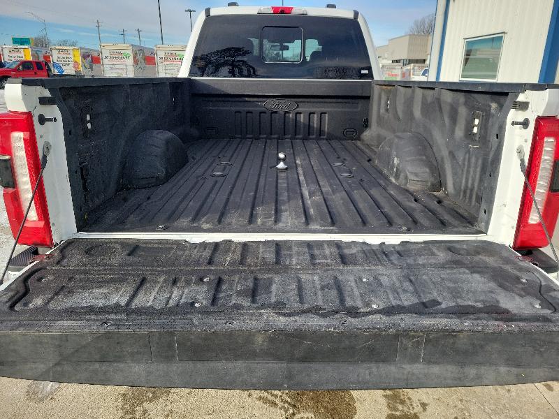 Ford Super Duty F-250 SRW Lariat 4WD Crew Cab 8' Box 2024