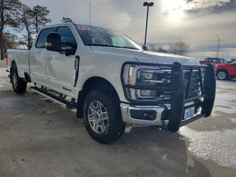 Ford Super Duty F-250 SRW Lariat 4WD Crew Cab 8' Box 2024