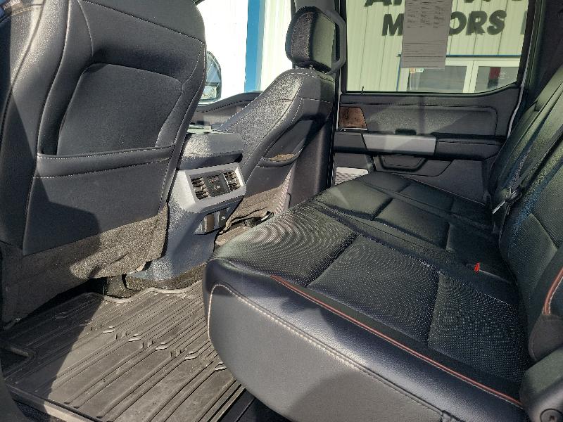 Ford Super Duty F-250 SRW Lariat 4WD Crew Cab 8' Box 2024