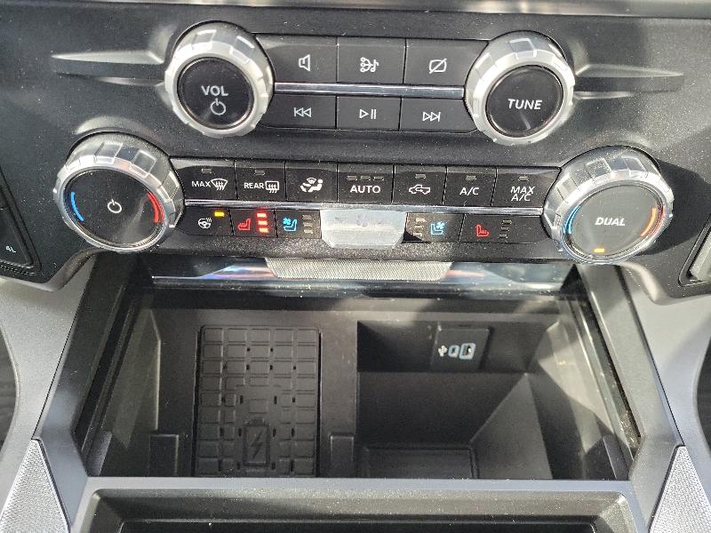 Ford Super Duty F-250 SRW Lariat 4WD Crew Cab 8' Box 2024