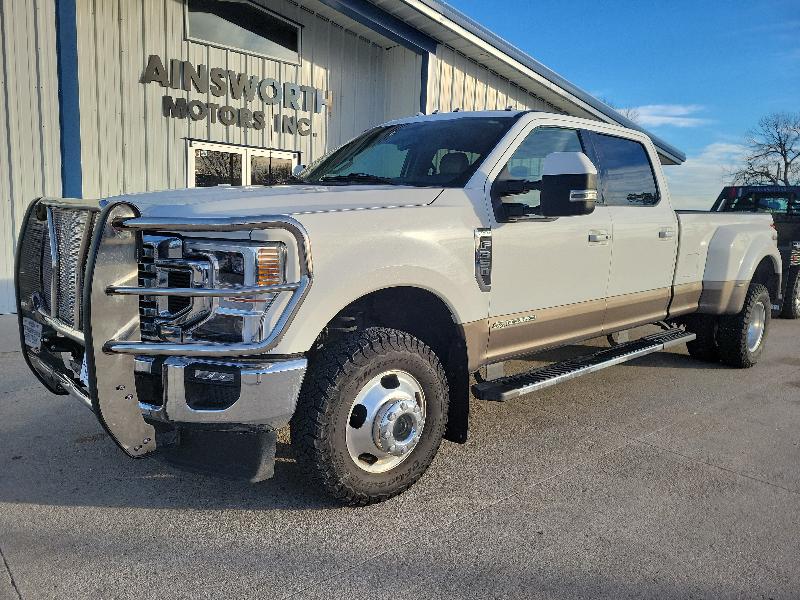 2022 Ford Super Duty F-350 DRW LARIAT 4WD Crew Cab 8' Box