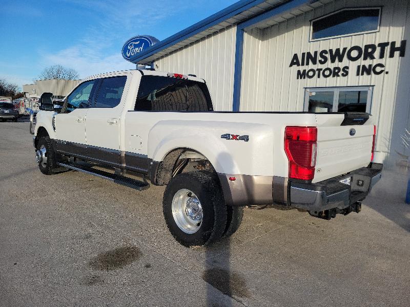Ford Super Duty F-350 DRW Lariat 4WD Crew Cab 8' Box 2022