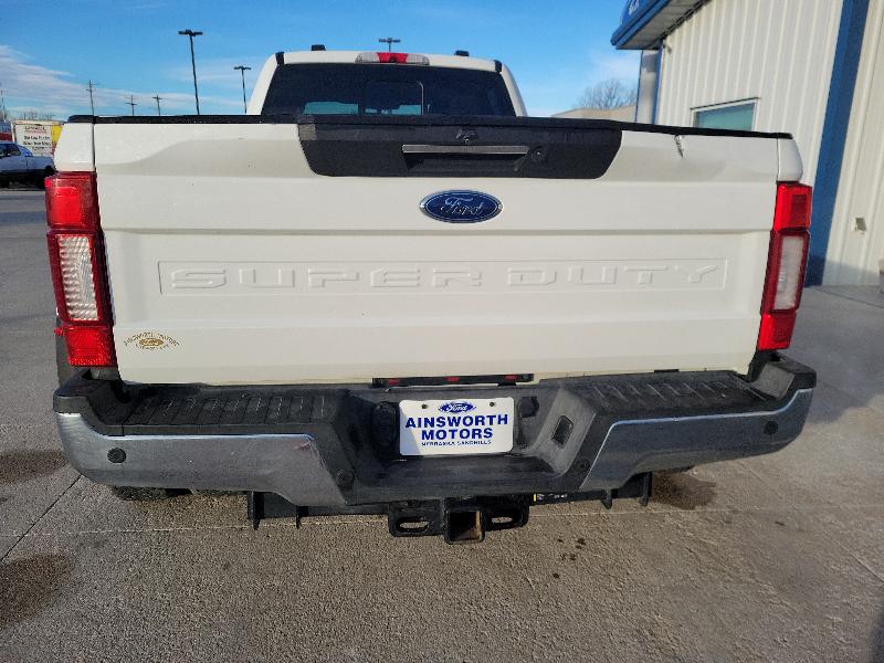 Ford Super Duty F-350 DRW Lariat 4WD Crew Cab 8' Box 2022